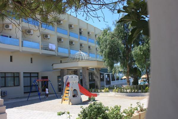 Poseidon Cesme Resort Экстерьер фото