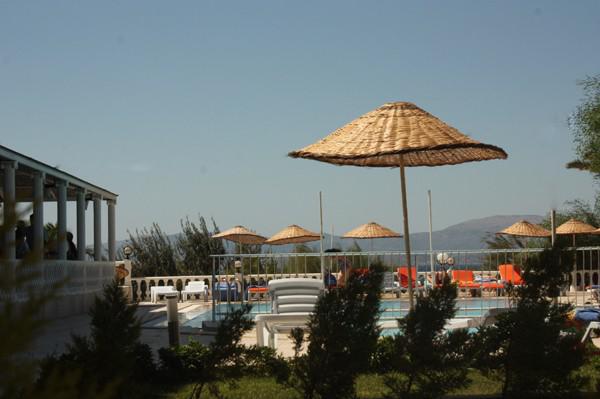 Poseidon Cesme Resort Экстерьер фото