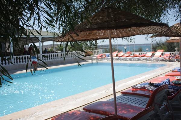 Poseidon Cesme Resort Экстерьер фото