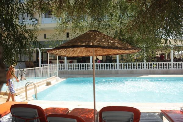 Poseidon Cesme Resort Экстерьер фото